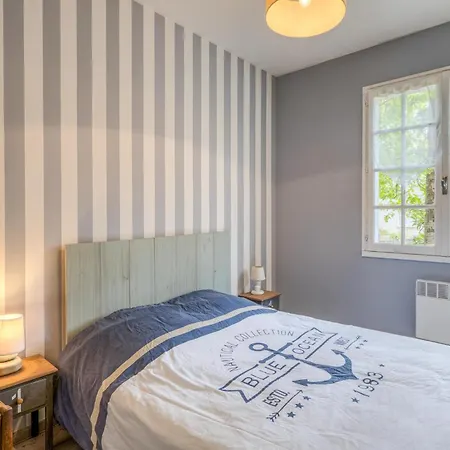 3 Bedroom Lovely In 別荘 *