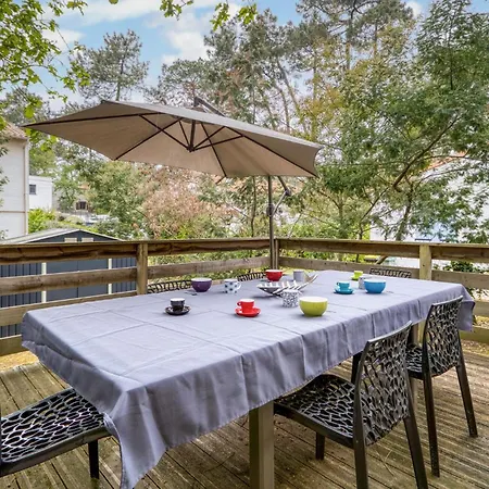 Casa vacanze 3 Bedroom Cozy In La Tremblade